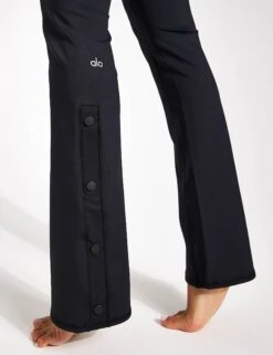 Airlift High Waisted Game Changer Legging - Black -Sportswear Store Alo Yoga AIRLIFT HIGH WAIST GAME CHANGER LEGGING W51248R B BLACK 0008 1