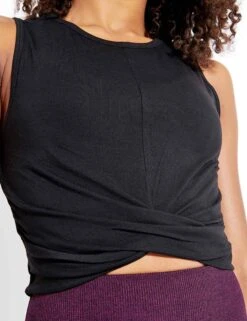 Cover Tank - Black -Sportswear Store Alo Yoga COVER TANK W2564R BLACK 0033 9b754a84 20ae 48f9 98c9 949b1c91519f