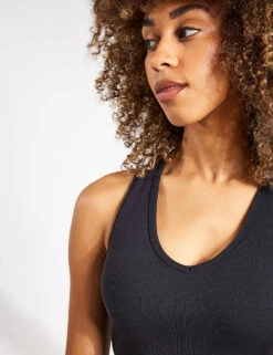 Goddess Ribbed Cropped Racerback Tank - Black -Sportswear Store Alo Yoga GODDESS RIBBED CROPPED RACERBACK TANK W9565R BLACK 0018 142f55c2 a7e0 4afe bbb6 7c8784375729