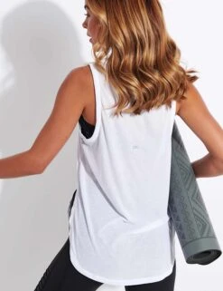 Ribbed Peak Tank - White -Sportswear Store Alo Yoga RIBBED PEAK TANK W2687R WHITE 0017