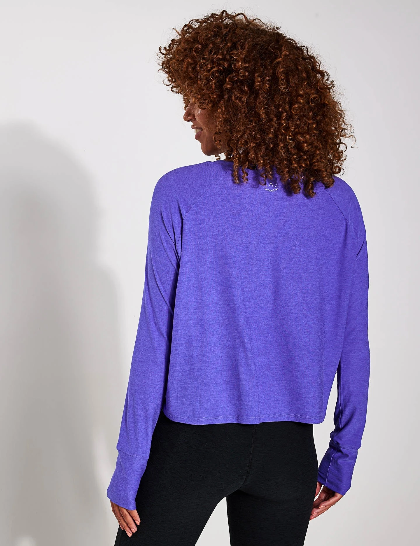 Beyond Yoga Featherweight Daydreamer Pullover - Ultra Violet Heather 4 Beyond Yoga Featherweight Daydreamer Pullover - Ultra Violet Heather - Image 2
