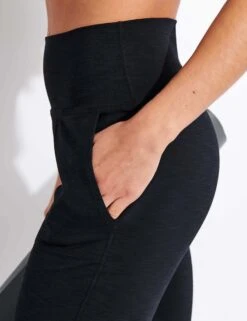 Beyond Yoga Heather Rib Fitted Midi Jogger - Black Heather 9 Beyond Yoga Heather Rib Fitted Midi Jogger - Black Heather -Sportswear Store Beyond Yoga Heather Rib Midi Jogger HR1153 Black Heather 0020