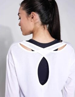 Scoop Neck Cross Back Yoga Top - White -Sportswear Store GOODMOVE LS X Back Yoga Longsleeve T51 5751 WHITE 0020