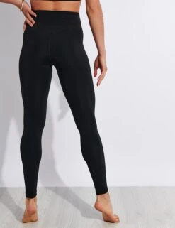 Girlfriend Collective FLOAT High Waisted Legging - Black -Sportswear Store Girlfriend Collective GC FLOAT SEAML HIGH RISE LEGGING LONG 4021 JB BLACK 0007 f8971ec5 cc74 446f 8a4a 9eff9706015e