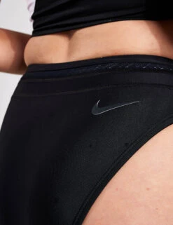 Nike High Waisted Bottom - Black -Sportswear Store Nike HIGH WAIST BOTTOM NESSD182 BLACK 0004 66fc8952 8814 4180 ae01 e65dde78819e