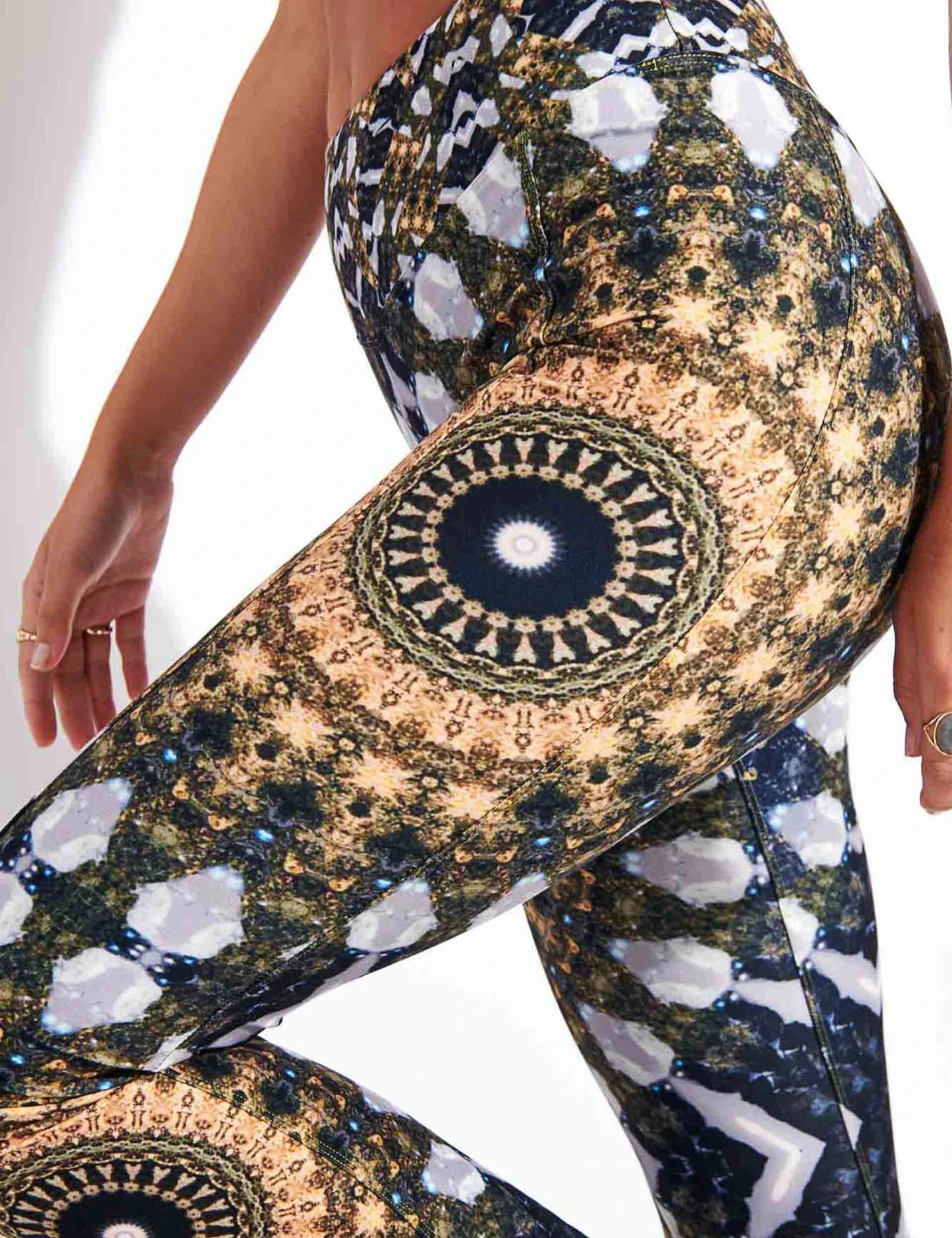 Noor Flare 6 Noor Flare - Image 4