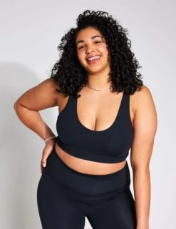 Balance Bra - Black 9 Balance Bra - Black -Sportswear Store YMO Balance Bra BLACK 11 0adb7cb7 02cd 4eba be5d f5fea295e8b7