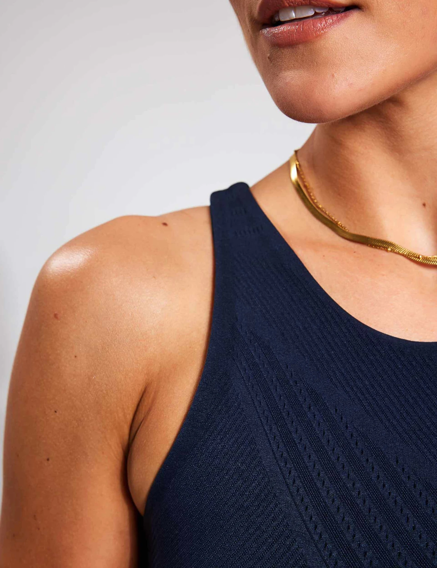 Full Circle Seamless Bra - Navy 8 Full Circle Seamless Bra - Navy - Image 6