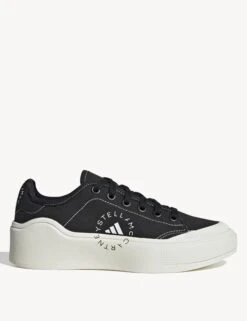 Court Shoes - Core Black/Off White