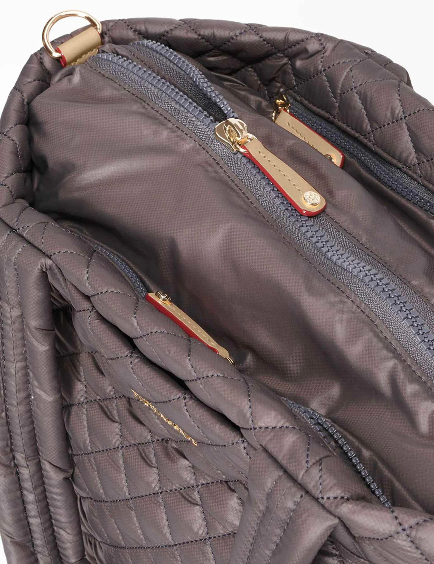 Medium Metro Tote Deluxe - Magnet 6 Medium Metro Tote Deluxe - Magnet - Image 4