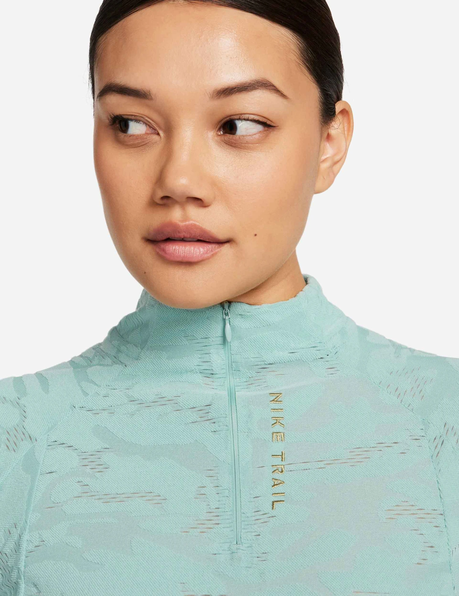 Nike Dri-FIT 1/4-Zip Mid Layer Trail Top - Mineral/Neutral Olive 5 Nike Dri-FIT 1/4-Zip Mid Layer Trail Top - Mineral/Neutral Olive - Image 3