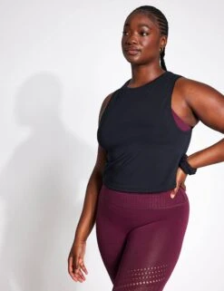 Crop It Tank - Black